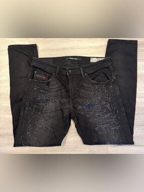 Diesel Thommer 0683T DNA Slim-Skinny Distressed Jeans